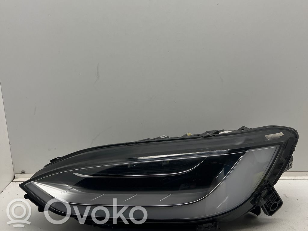 Headlight/headlamp   103431800E,00197424,11012022,00199215,0020102406