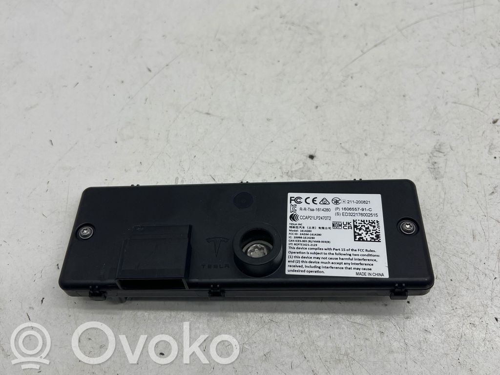 Tesla Model X Alarm control unit/module 