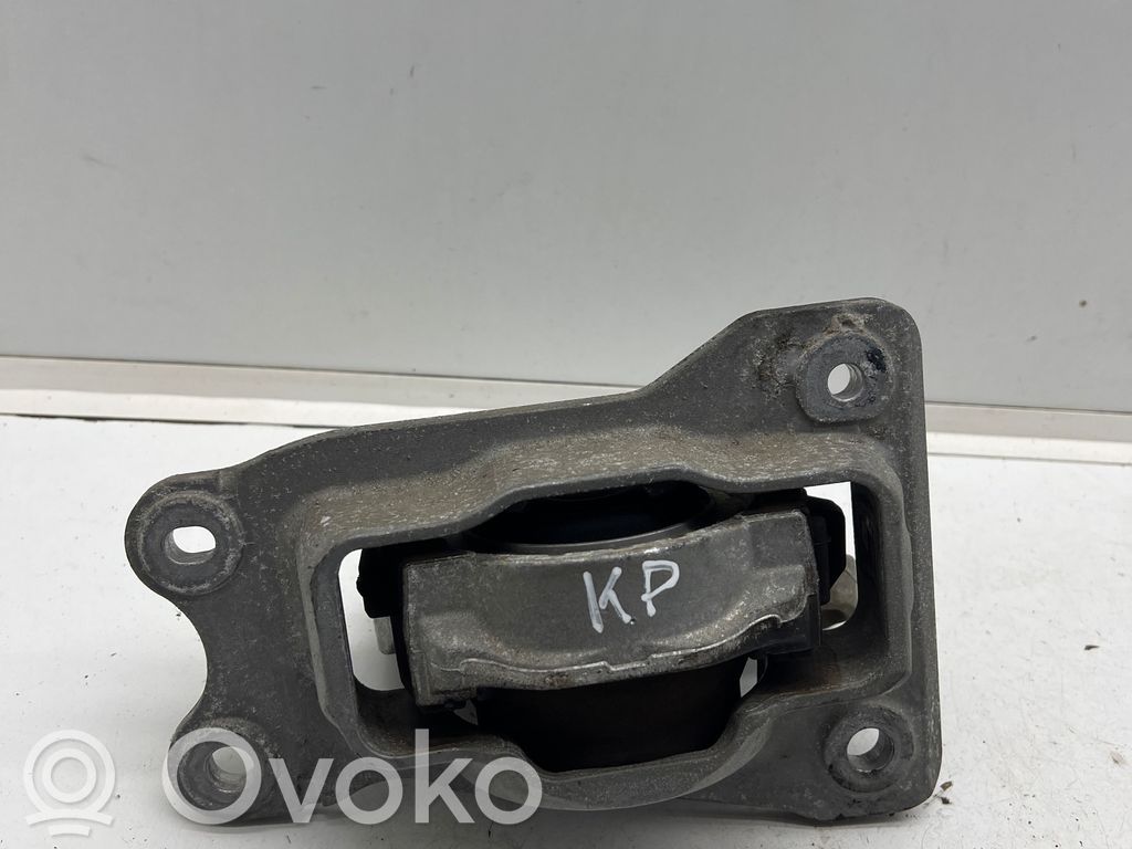 Volvo XC90 Engine mount bracket 