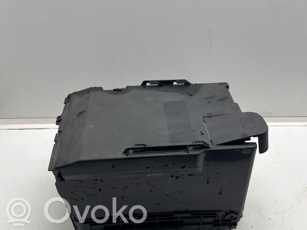 Battery box tray   9801801880