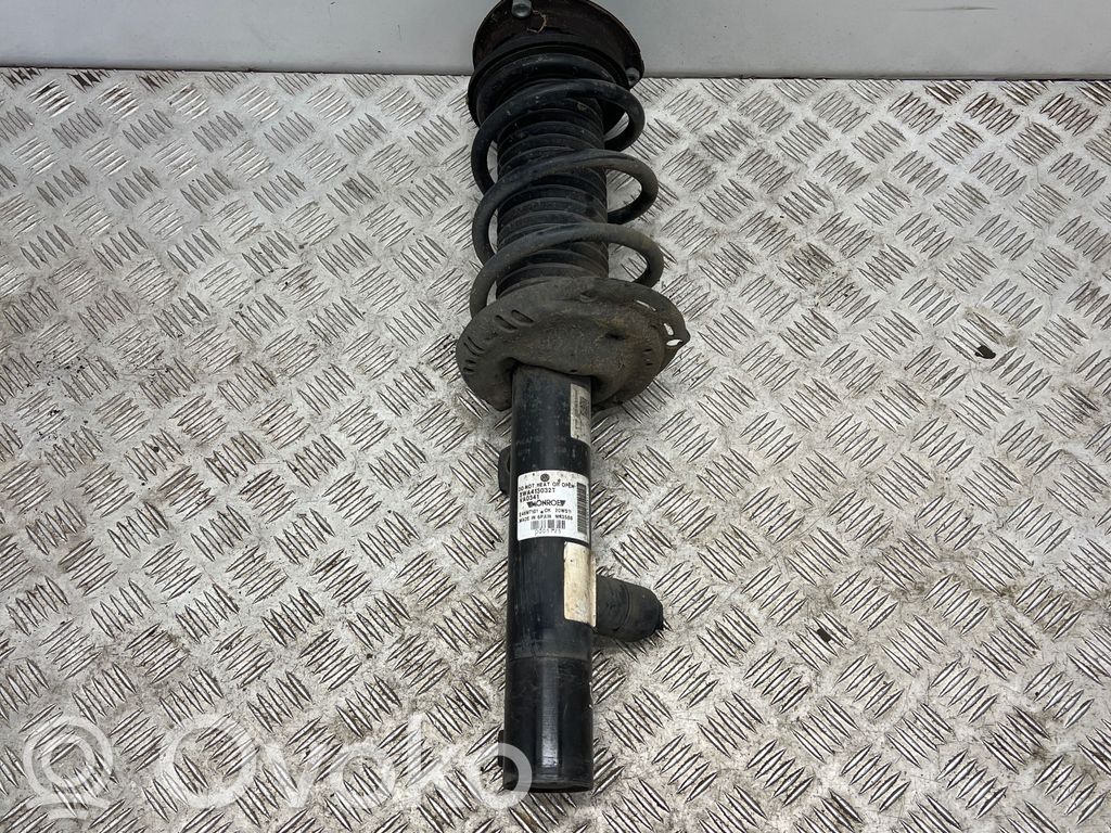 Volkswagen Golf VIII Amortyzator osi przedniej ze sprężyną 