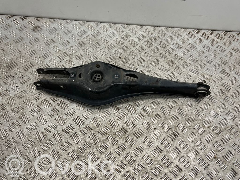Volkswagen Golf VIII Querlenker Achsschenkel hinten 