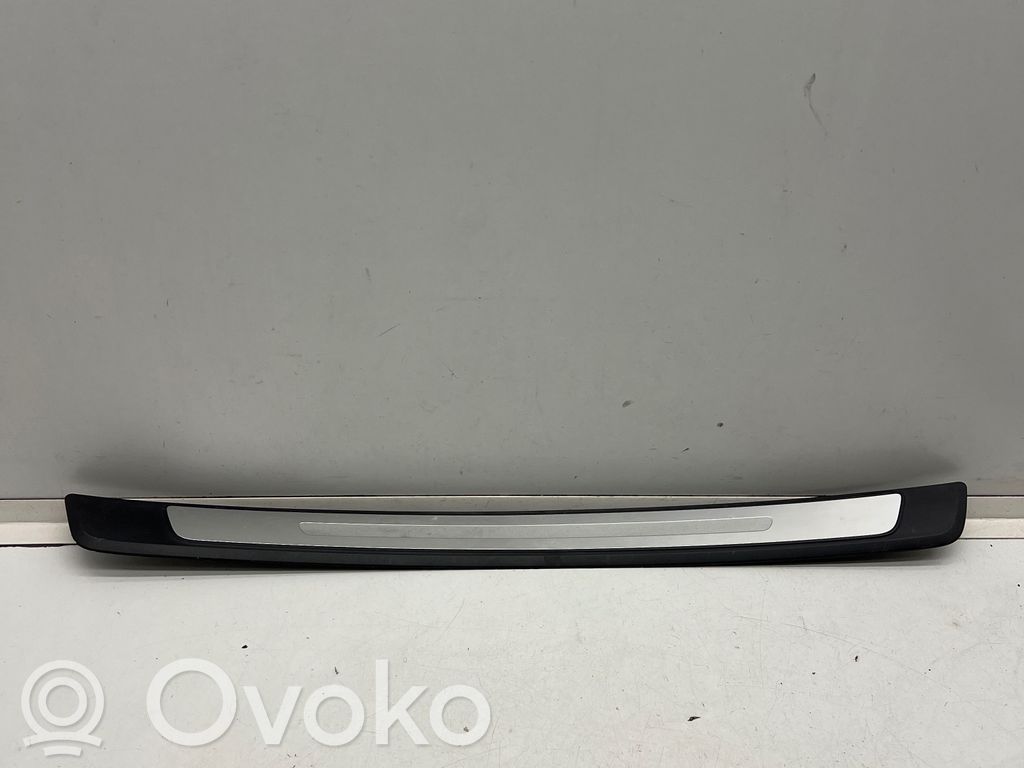 Audi A4 S4 B9 8W Listwa progowa przednia 
