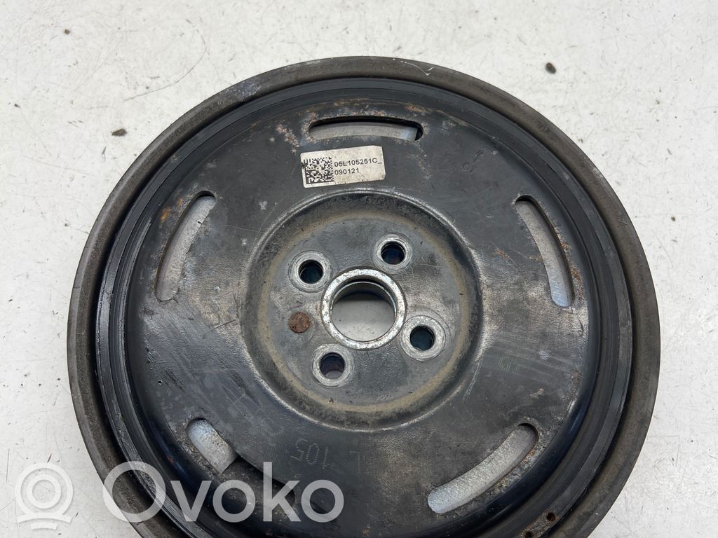 Audi A4 S4 B9 8W Riemenscheibe 