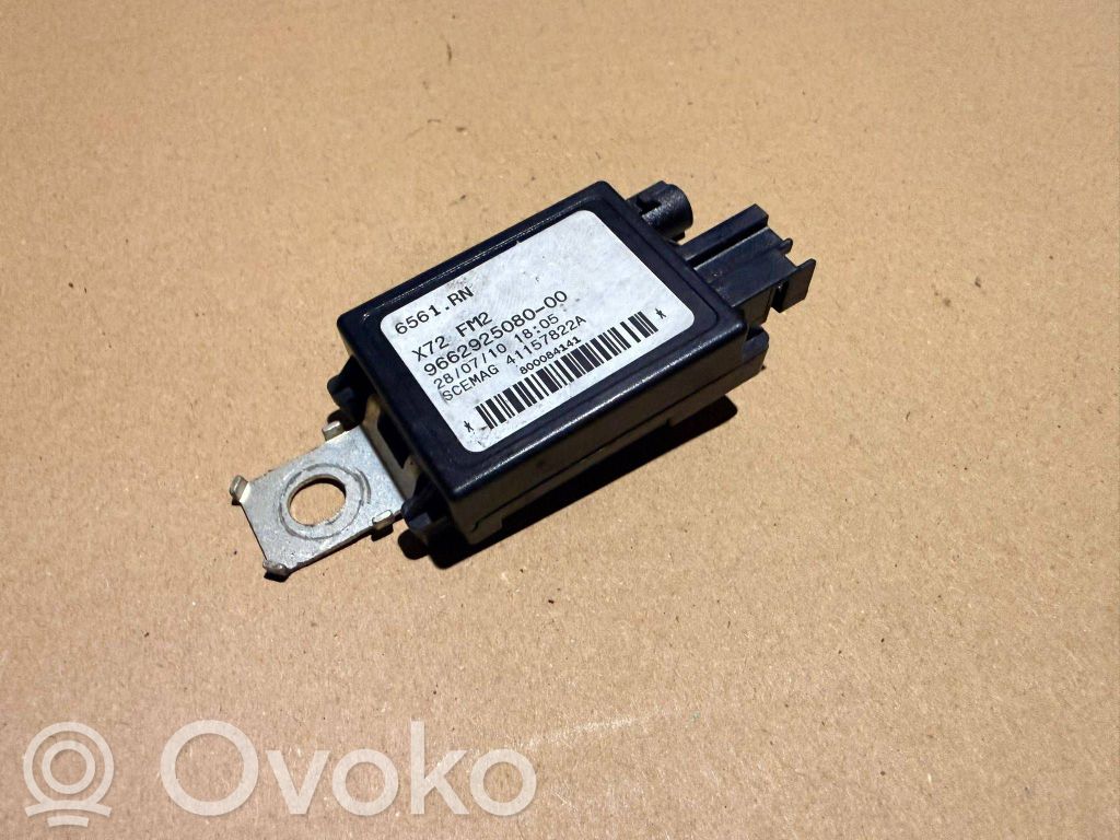 Citroen C5 Antenos stiprintuvas 
