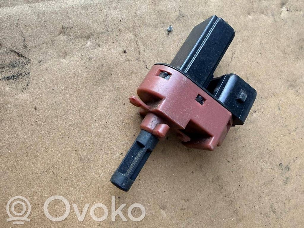 Interruptor sensor del pedal de freno   2S6T7C534AA