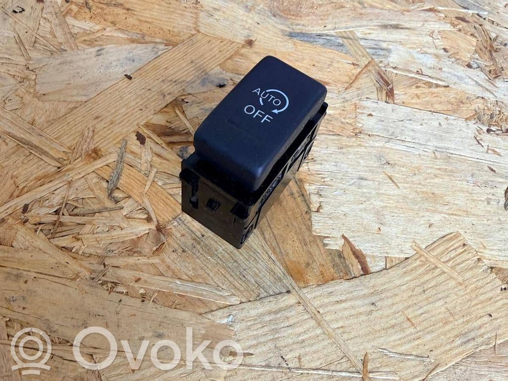 Nissan Qashqai+2 Otros interruptores/perillas/selectores 