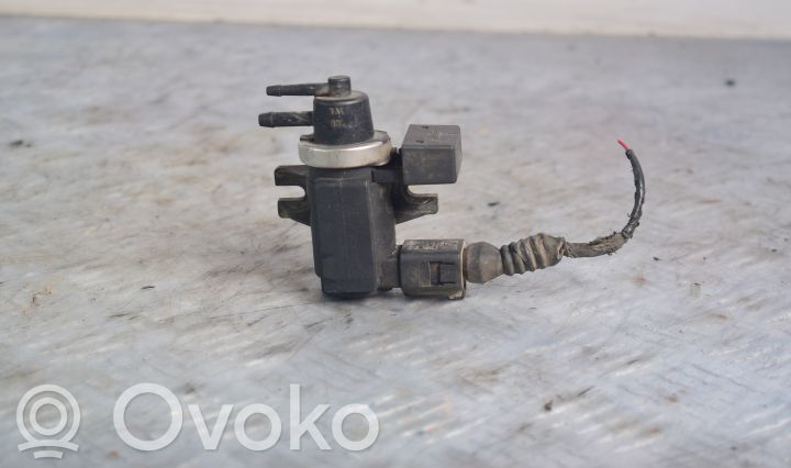 Verteiler / Ventilblock Luftfederung   30637251