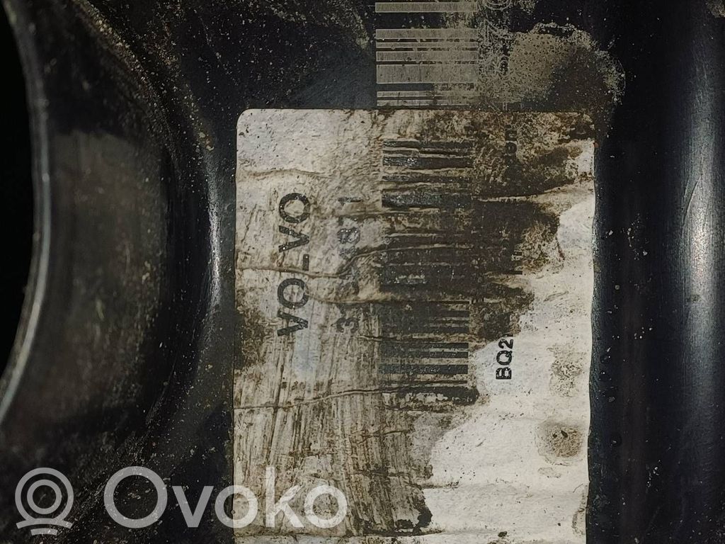 Volvo XC60 Apakšspārns 