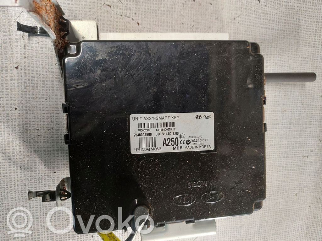 KIA Ceed Keyless (KESSY) go control unit/module 