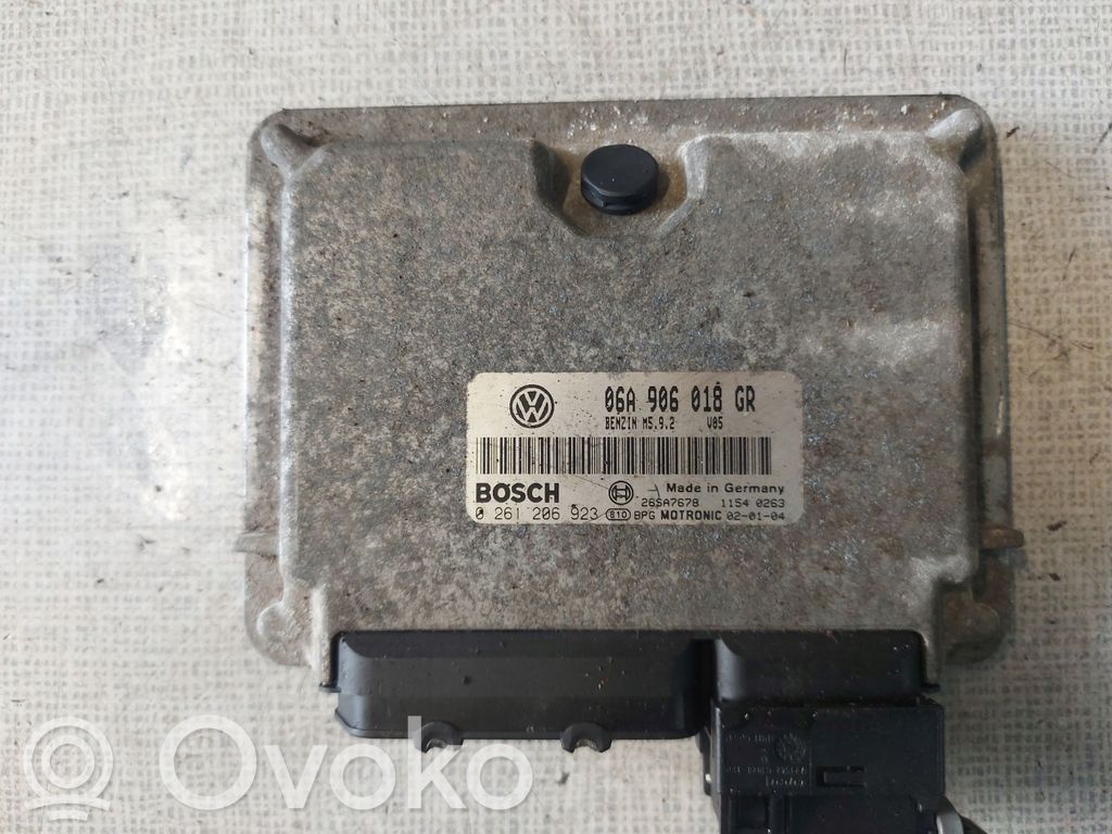 Skoda Octavia Mk1 (1U) Calculateur moteur ECU 