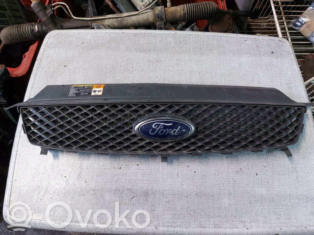 Ford Focus C-MAX Etupuskurin ylempi jäähdytinsäleikkö 
