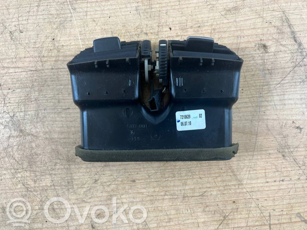 Rear air vent grill   7210639