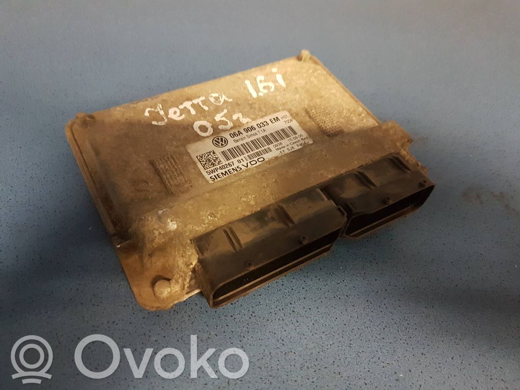 Engine control unit/module   06A906033EM,5WP4026701