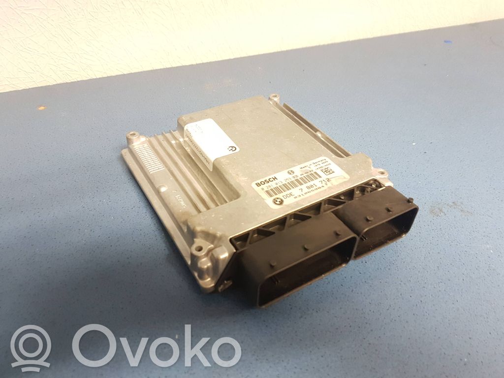 Variklio valdymo blokas   0281013253,7801712,031065984