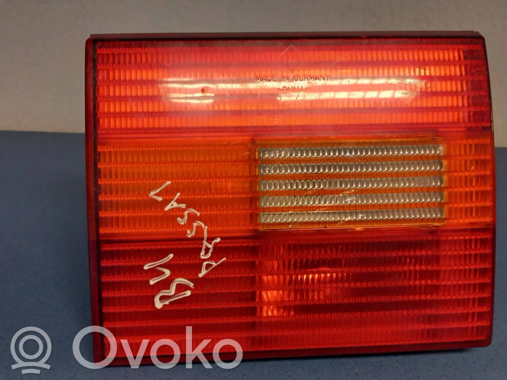 Volkswagen PASSAT B4 Lampă spate în caroserie 