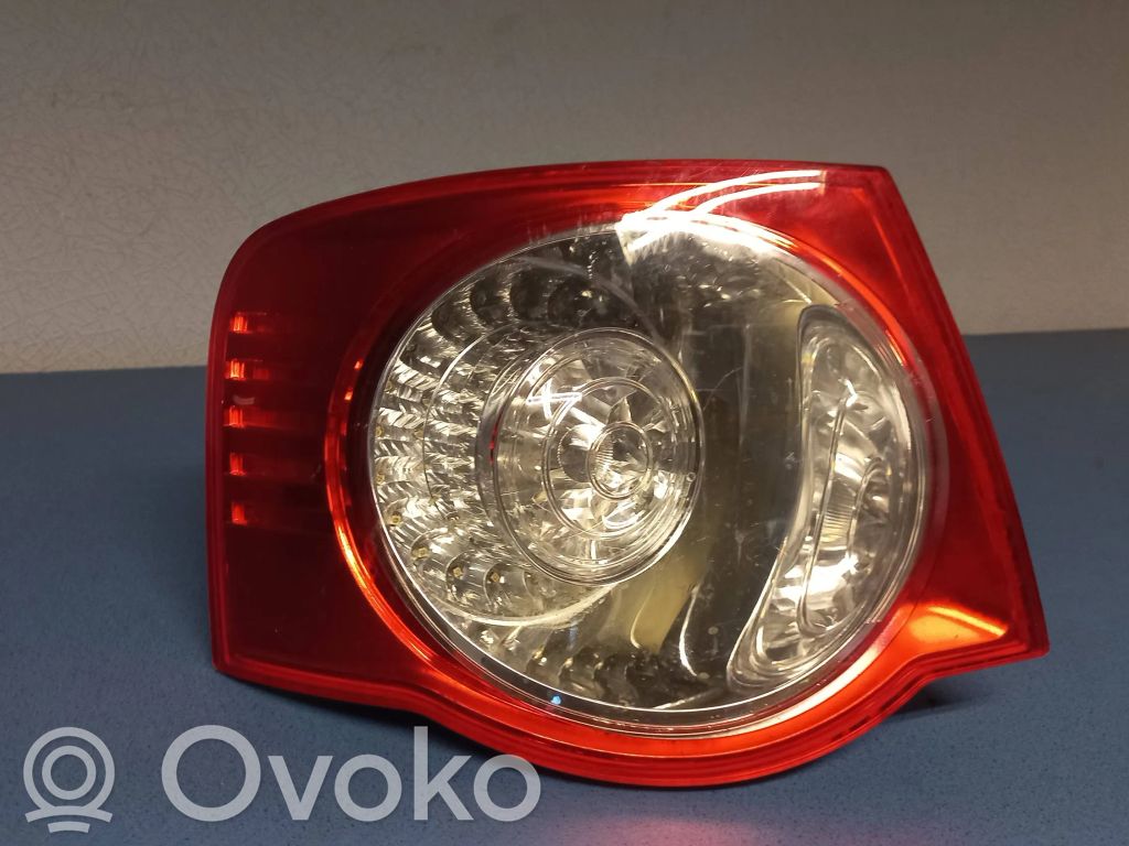 Volkswagen Jetta V Luci posteriori 