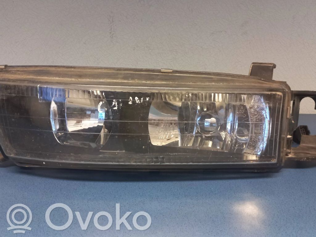 Mitsubishi Galant Lampa przednia 