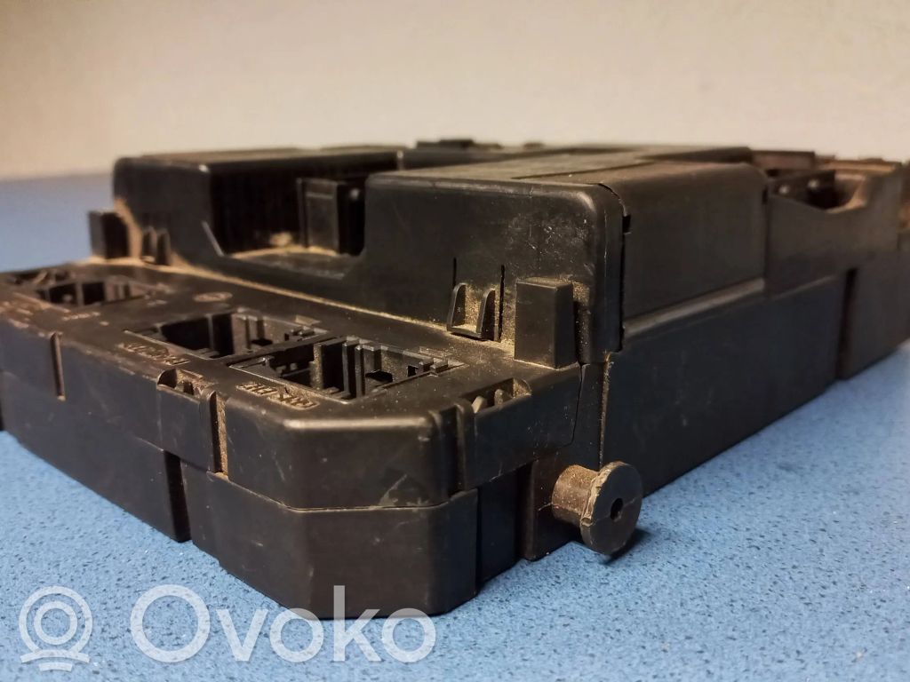 Peugeot 307 Fuse module 