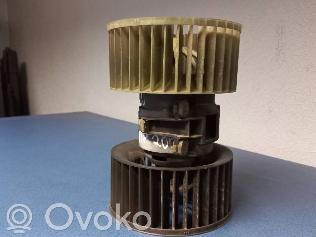 BMW 3 E46 Mazā radiatora ventilators 