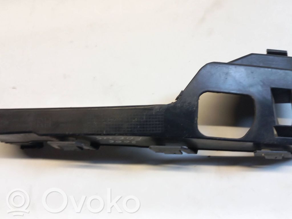 Priekšpusē bampera turētājs   4M5117E856AC