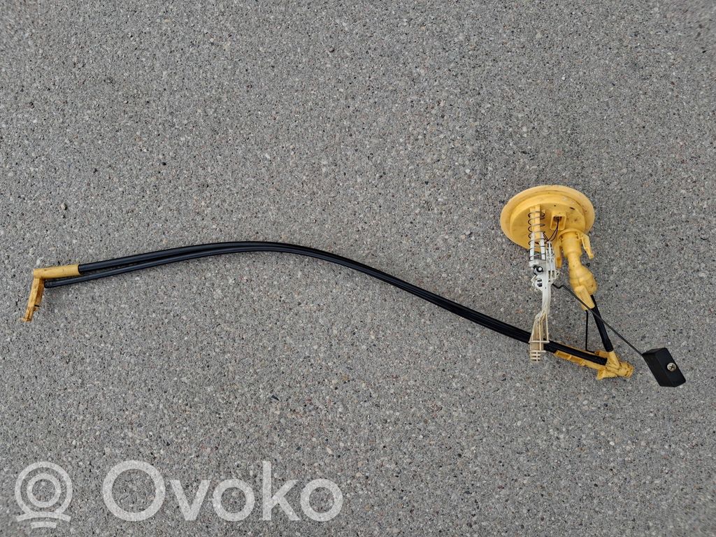BMW 7 E65 E66 Pompe à carburant 