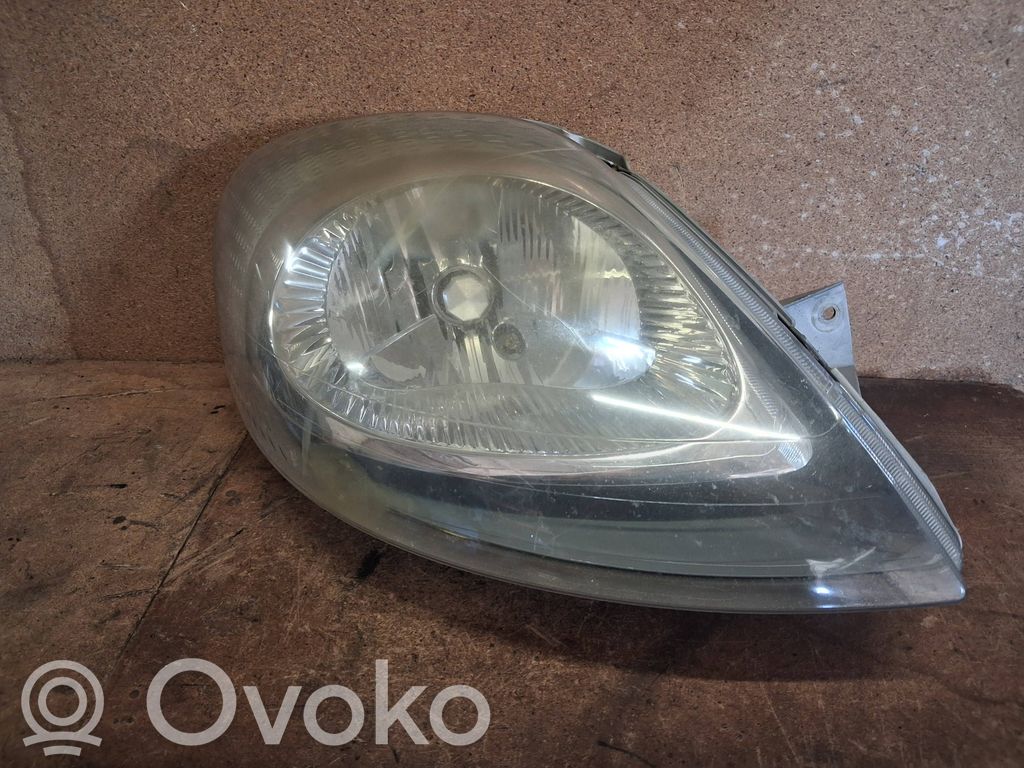 Renault Trafic II (X83) Lampa przednia 