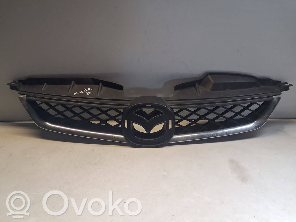Front grill   C23550711
