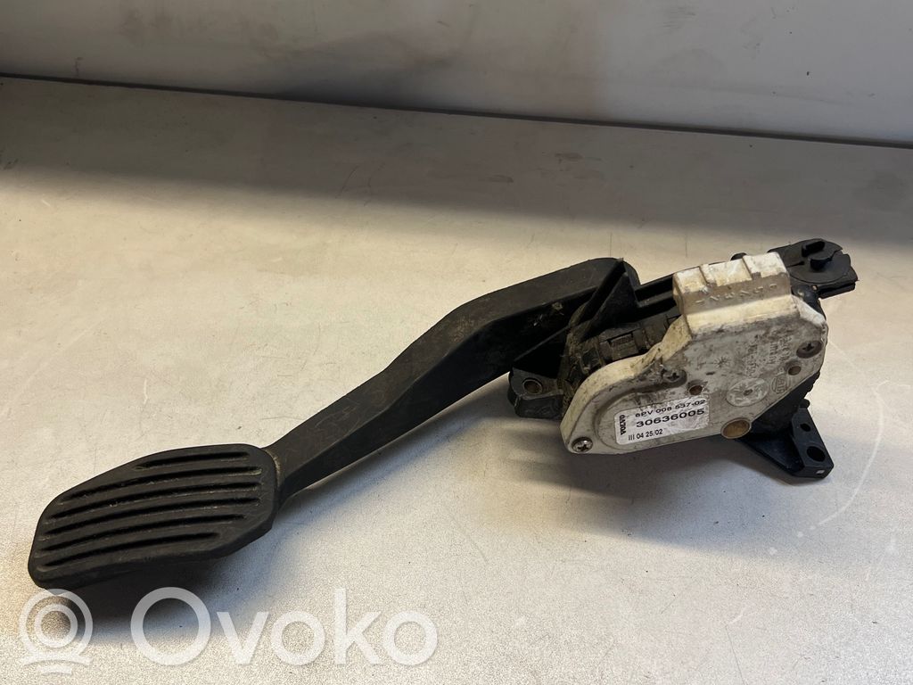 Accelerator throttle pedal   30636005,6PV00853702
