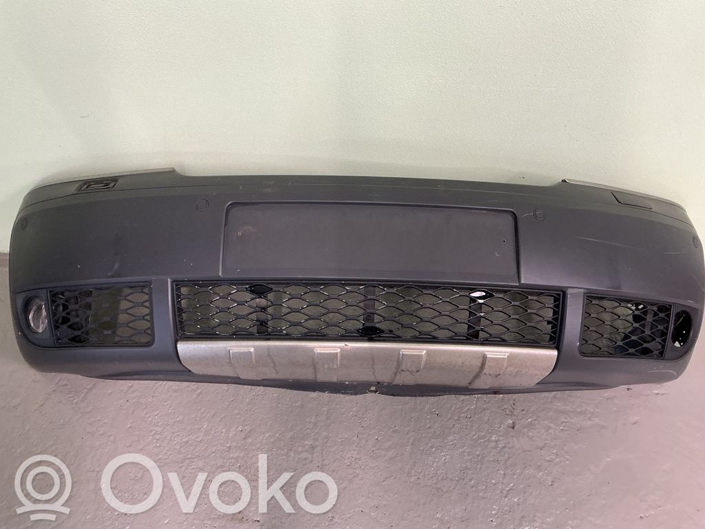 Audi A6 Allroad C5 Priekinis bamperis 