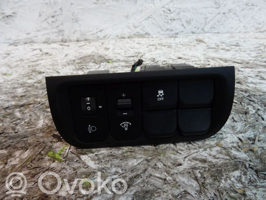 KIA Rio Otros interruptores/perillas/selectores 