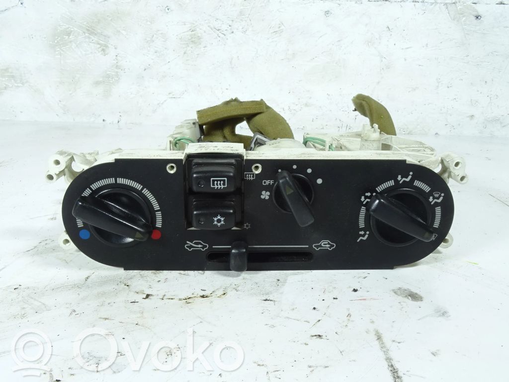 Mitsubishi Colt Unidad de control climatización 