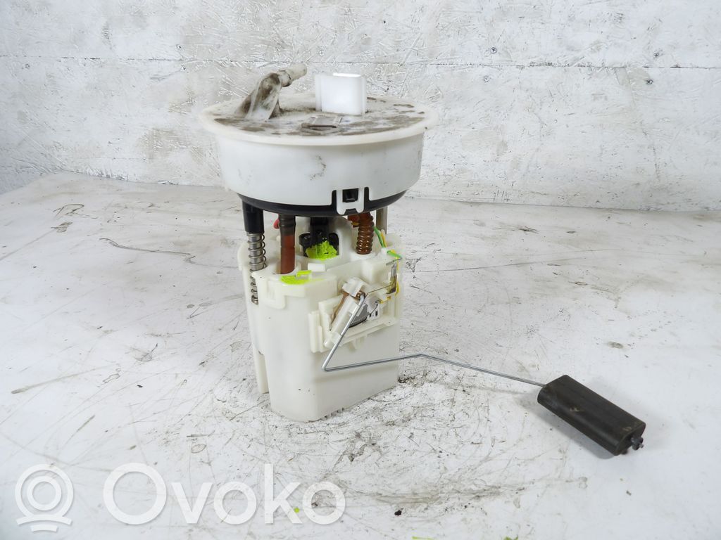 Mazda 2 Bomba interna de combustible 