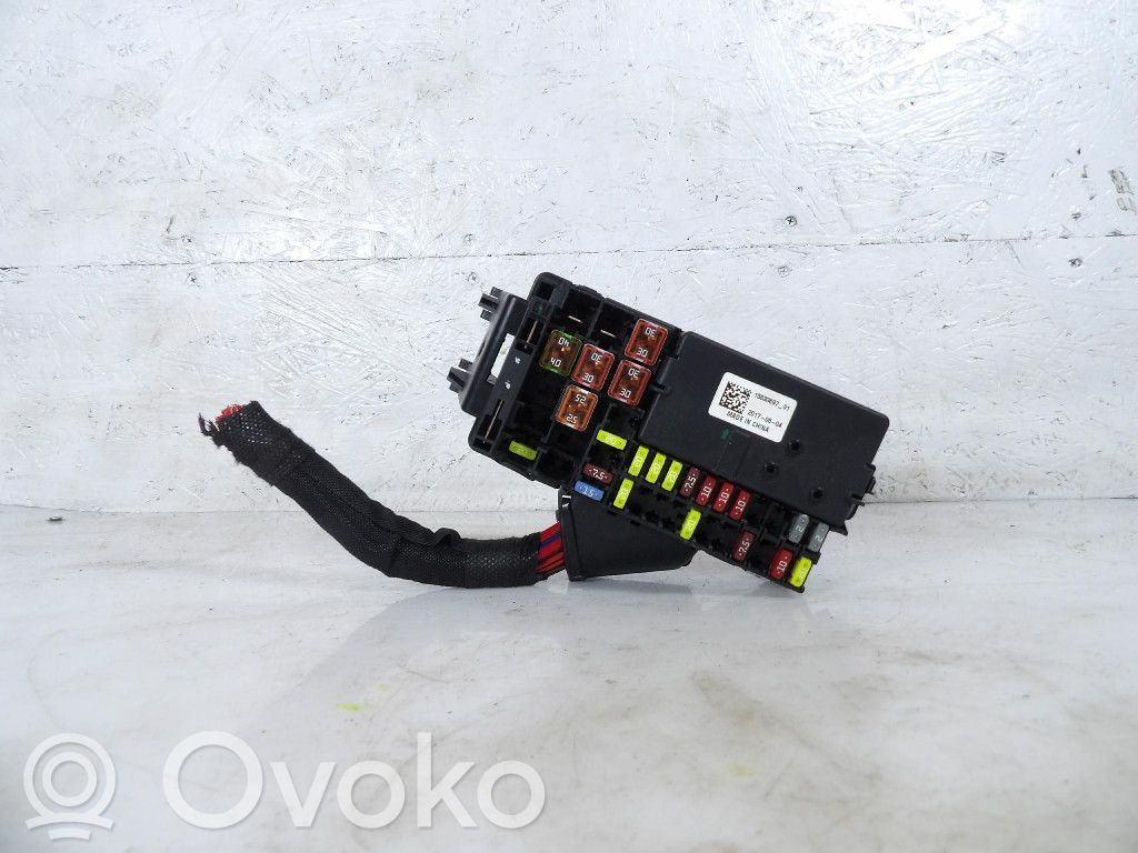 Opel Astra K Fuse box set 