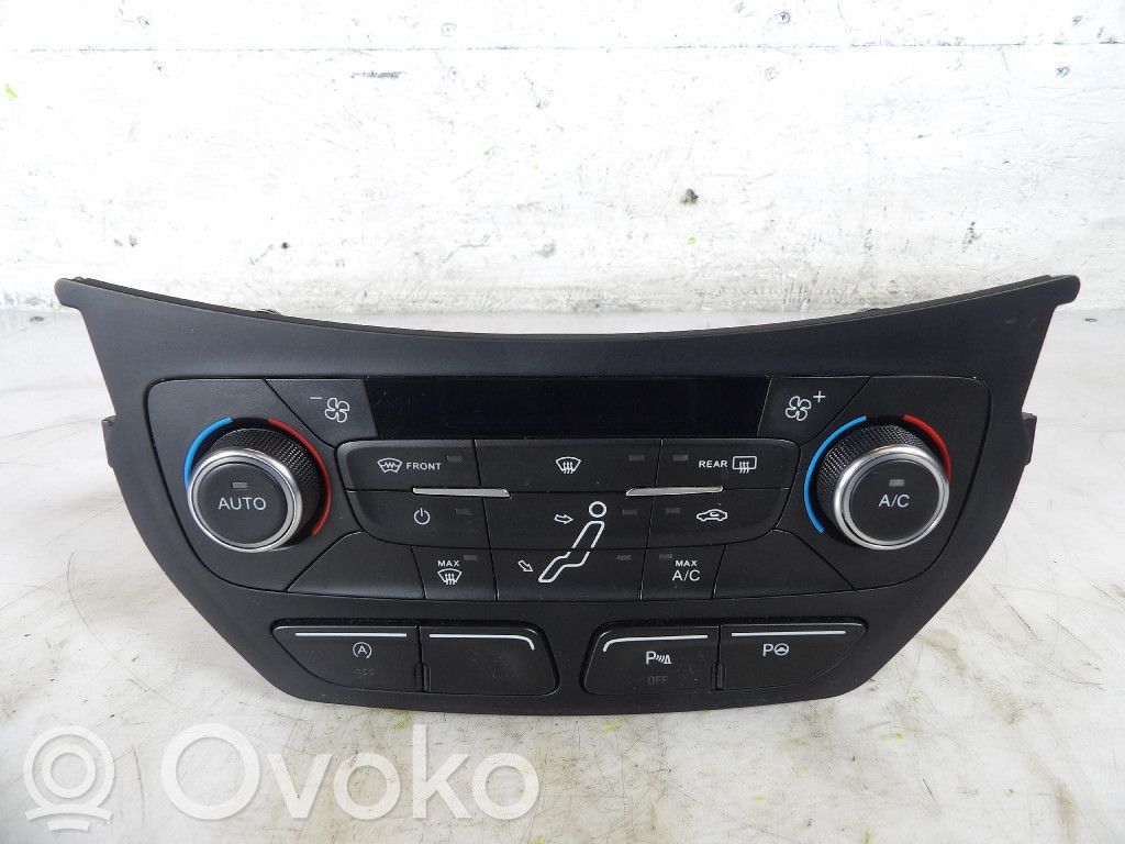 Ford C-MAX II Climate control unit 