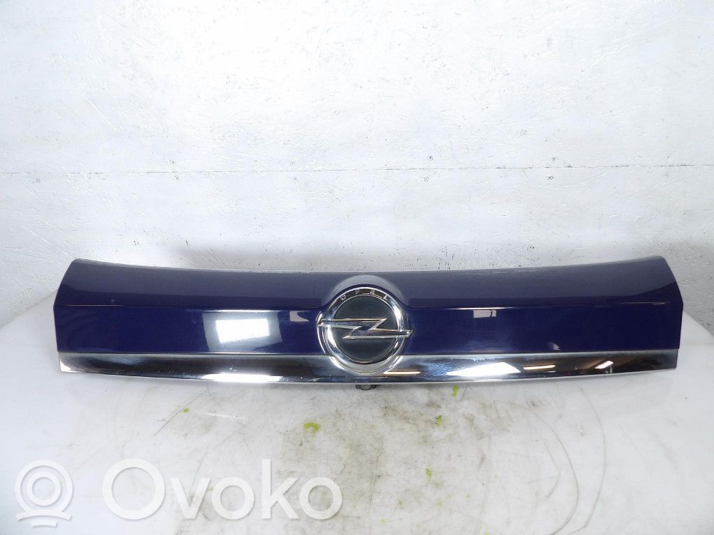 Opel Mokka Éclairage de plaque d'immatriculation 