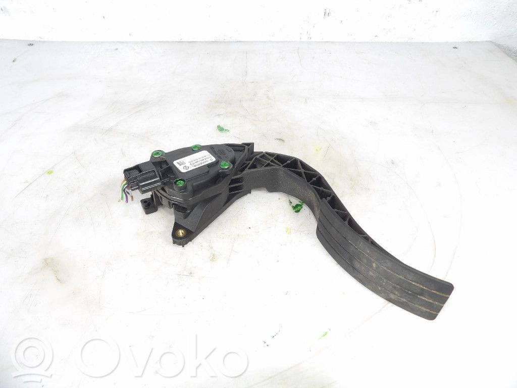 Renault Clio IV Gaspedal 