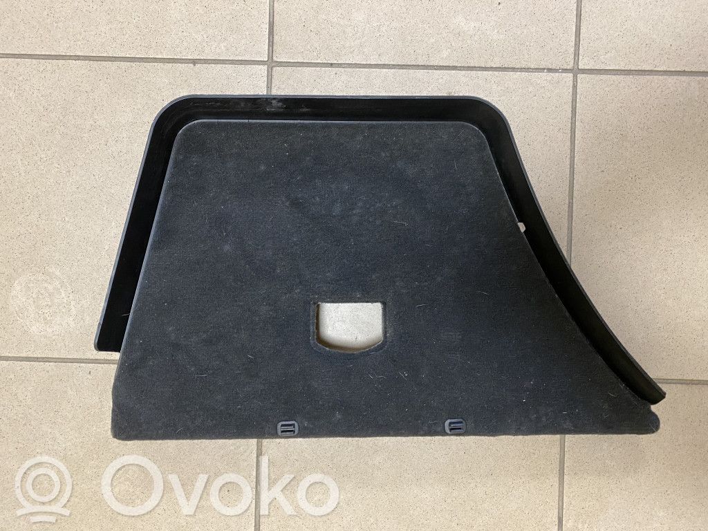 Porsche Panamera (970) Poszycia / Boczki bagażnika 