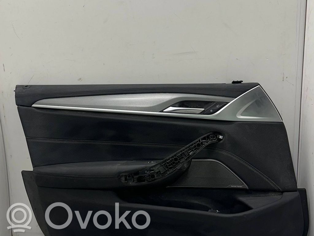 BMW 5 G30 G31 G38 Inne elementy wykończeniowe drzwi przednich 