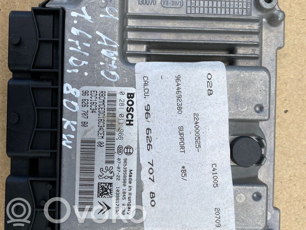Citroen C4 I Engine control unit/module 