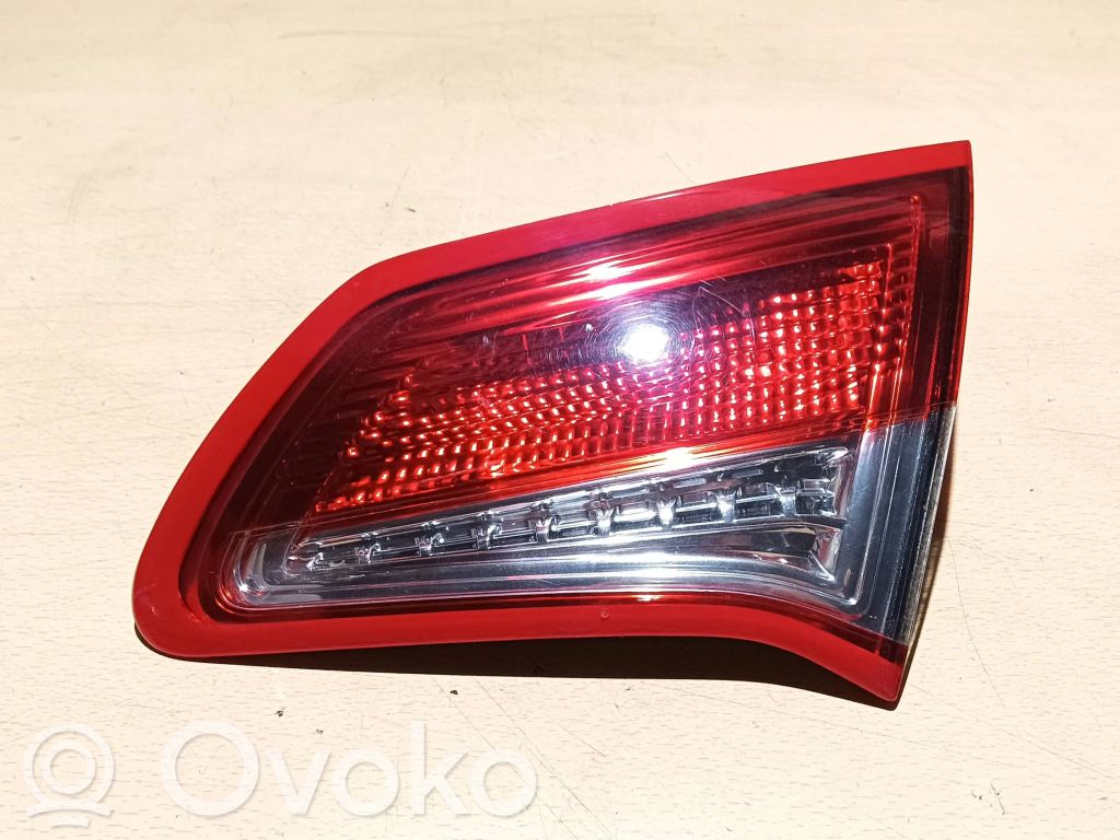 Citroen C4 II Tailgate rear/tail lights 