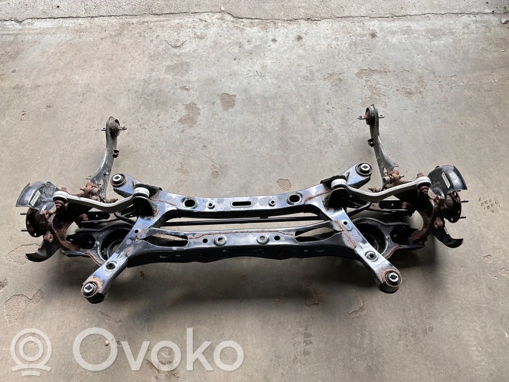 KIA Optima Galinis traversas 