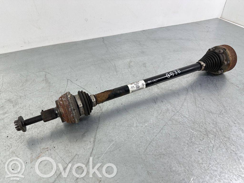 Volkswagen PASSAT B8 Półoś tylna 