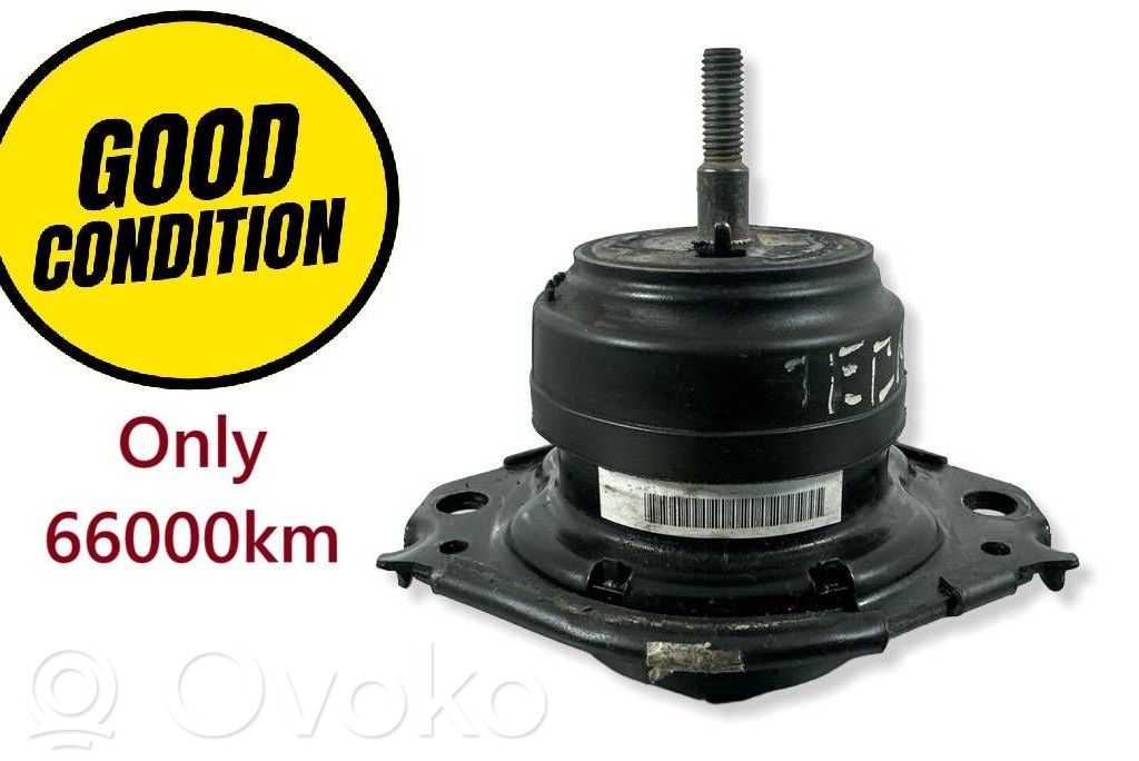 Jeep Grand Cherokee Engine mount bracket 