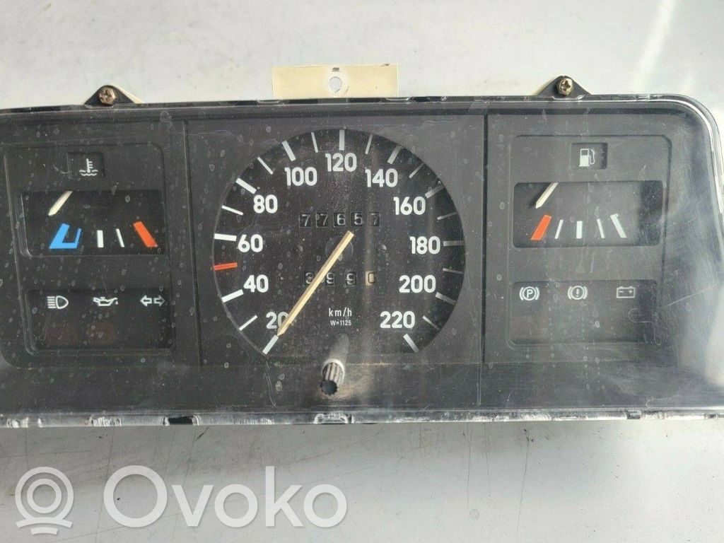 Opel Kadett E Speedometer (instrument cluster) 