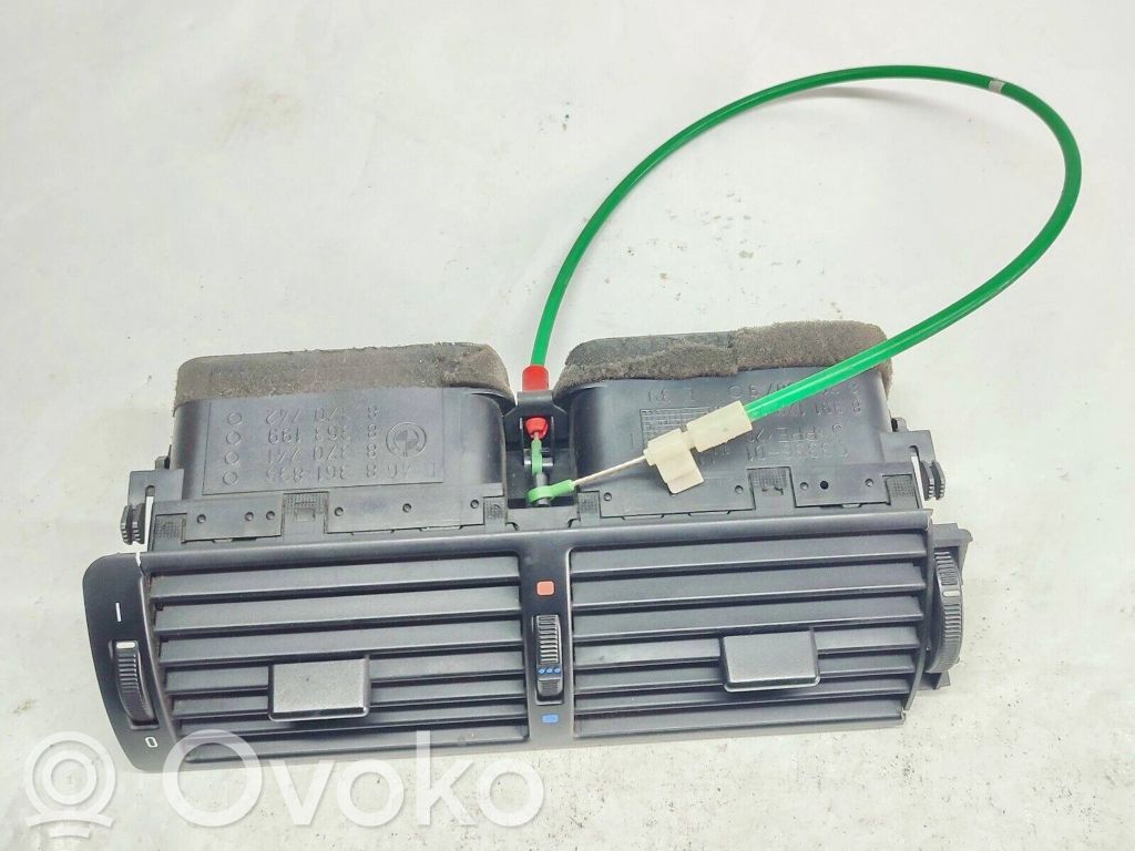 BMW 5 E39 Centrinės oro grotelės 