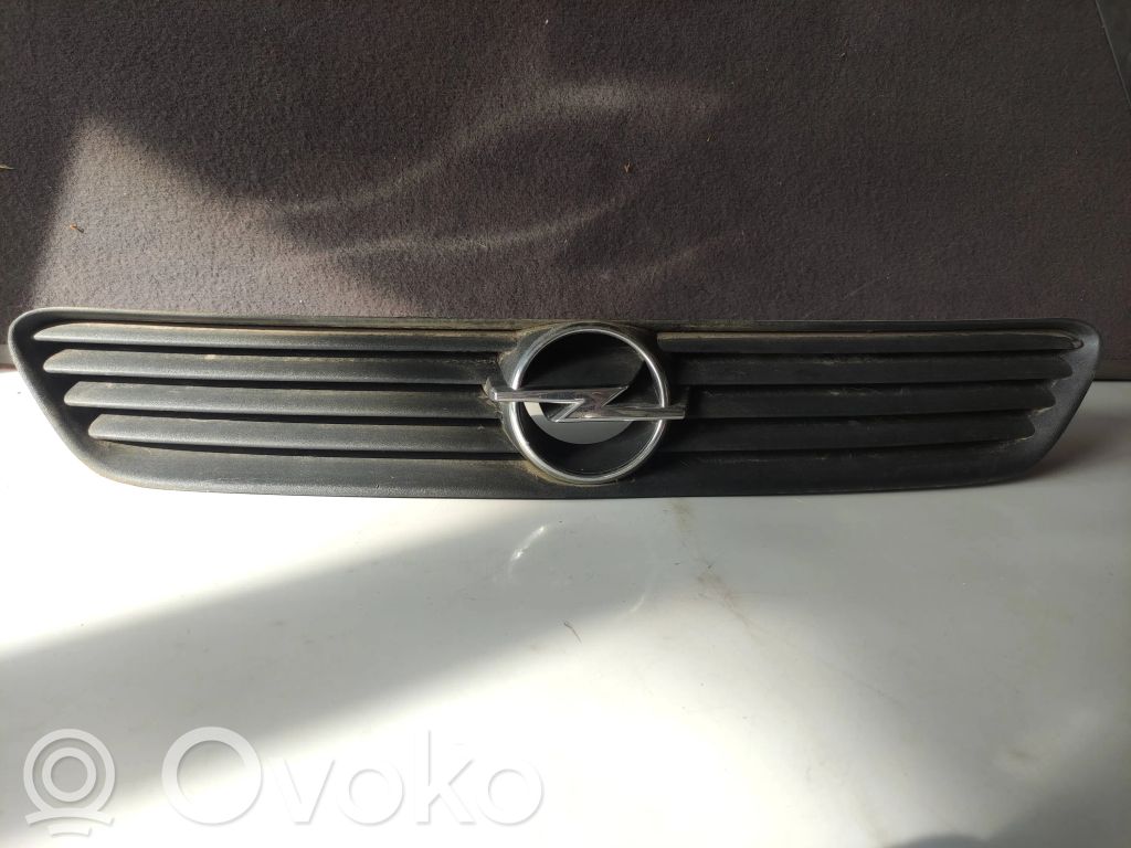 Opel Astra G Front grill 