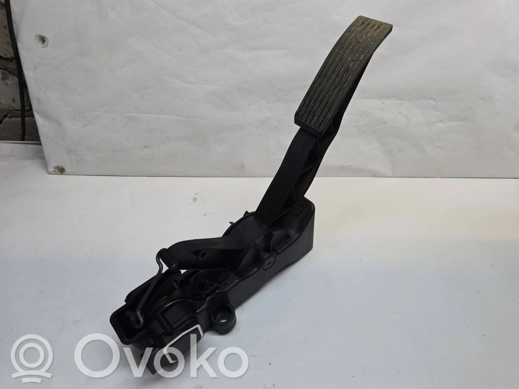 Pedał gazu / przyspieszenia   A1693000104,91736020