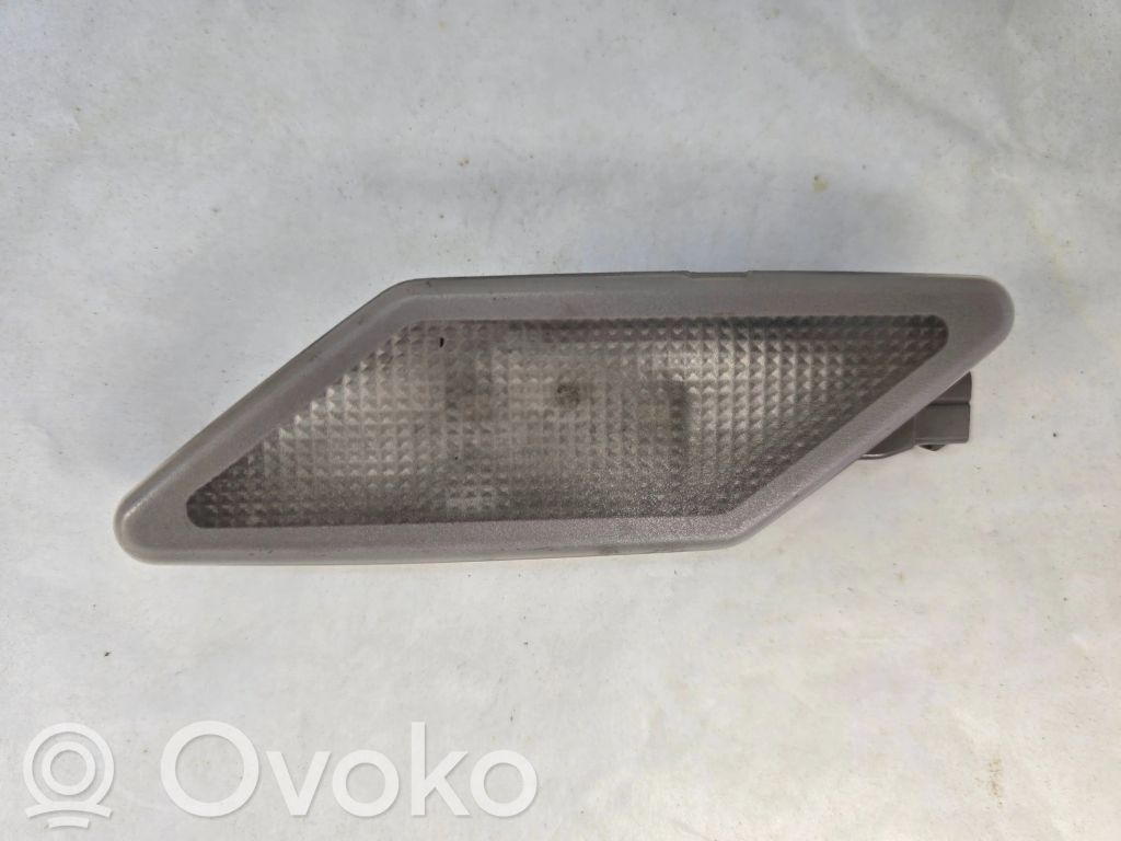 BMW 3 E36 Takaistuimen valo 