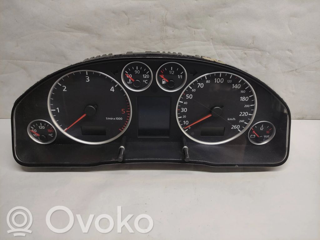 Audi A6 S6 C5 4B Licznik / Prędkościomierz 